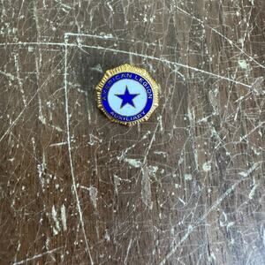 American Legion Auxiliary Gold Tone Blue White Enamel‎ Pin Brooch